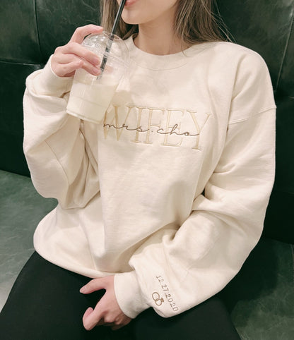 Ana Sweater - WIFEY